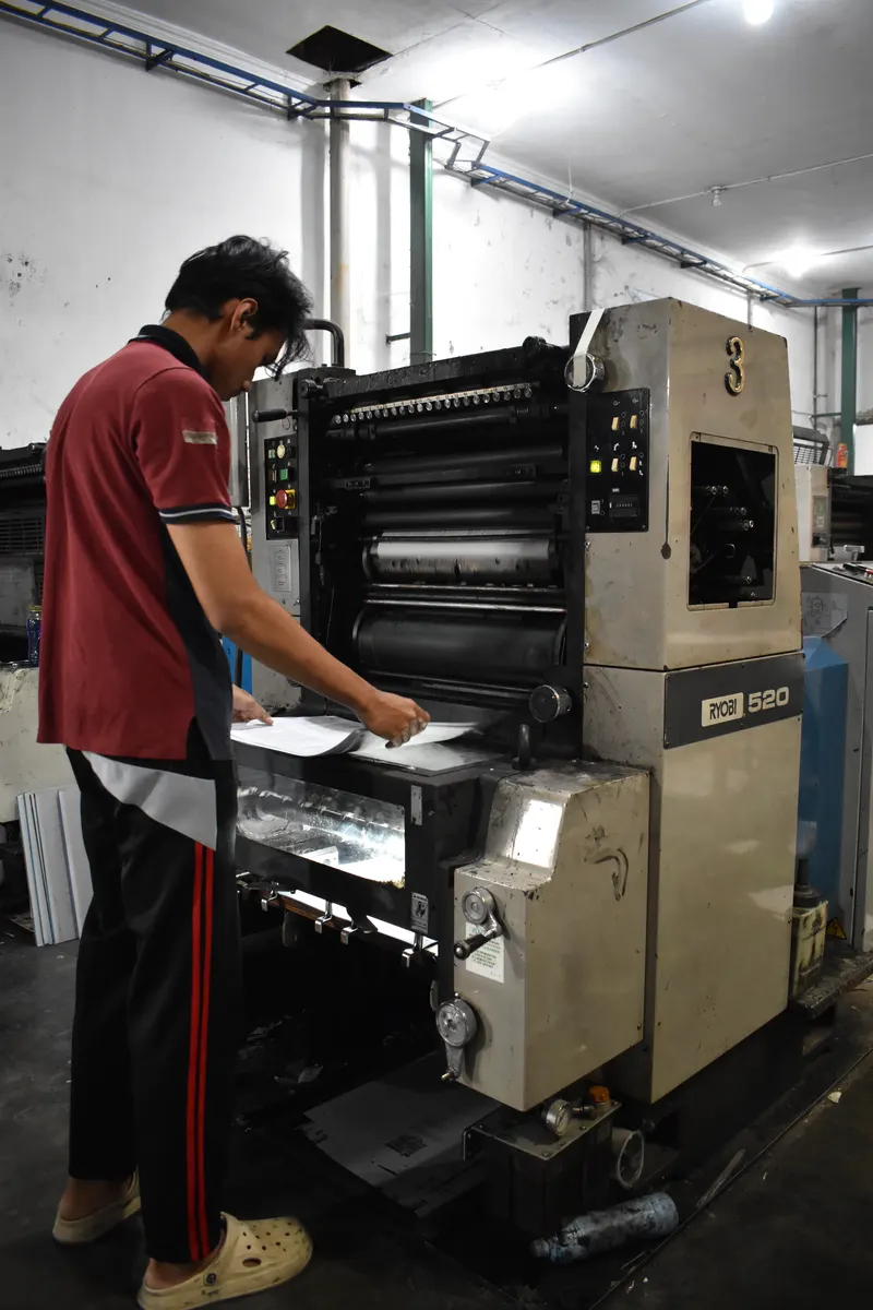 Mesin cetak offset Ryobi Percetakan Ivorie